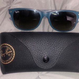 ♠️SOLD♠️ Authentic Ray-Ban sunglasses